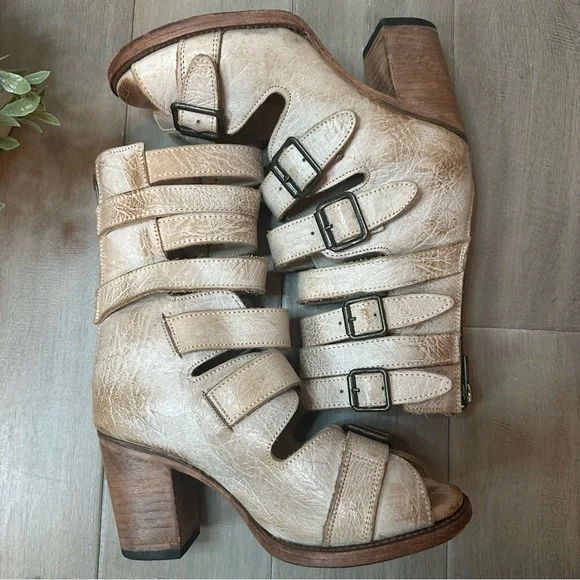 Freebird by Steven Bond Taupe Size 7 - Picture 7 of 12